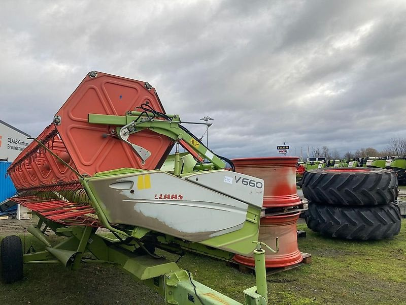 CLAAS V660 - Combine harvester: picture 1 CLAAS V660 - Combine harvester: picture 1