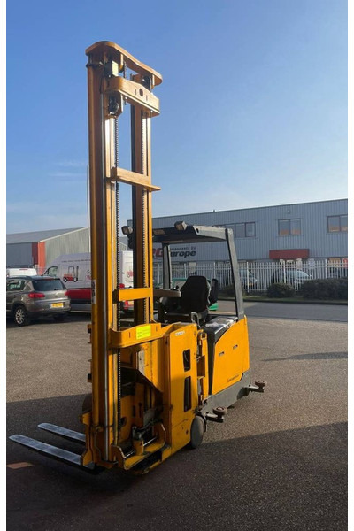 Jungheinrich EFX 413 - Electric forklift: picture 4 Jungheinrich EFX 413 - Electric forklift: picture 4