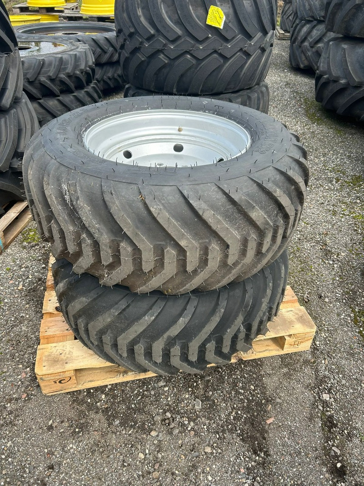 BKT 400/55-22.5 - 2 Stück - Wheels and tires for Agricultural machinery: picture 1 BKT 400/55-22.5 - 2 Stück - Wheels and tires for Agricultural machinery: picture 1