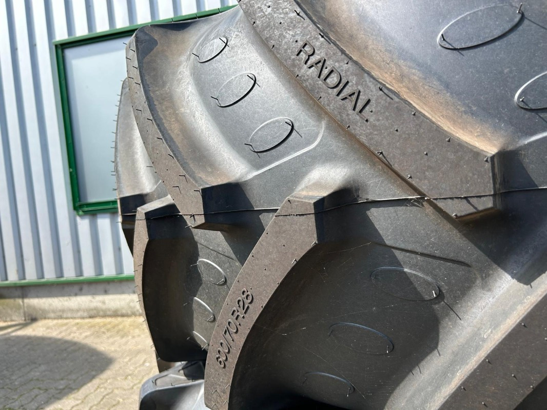 BKT 600/70R28 - 2 Stück - Wheels and tires for Agricultural machinery: picture 2 BKT 600/70R28 - 2 Stück - Wheels and tires for Agricultural machinery: picture 2