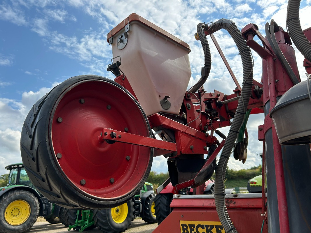 Becker Aeromat 6 - Seed drill: picture 5 Becker Aeromat 6 - Seed drill: picture 5