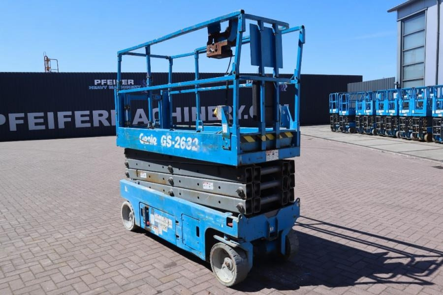 Genie GS2632 Electric, Working Height 10m, 227kg Capacit  - Scissor lift: picture 3 Genie GS2632 Electric, Working Height 10m, 227kg Capacit  - Scissor lift: picture 3