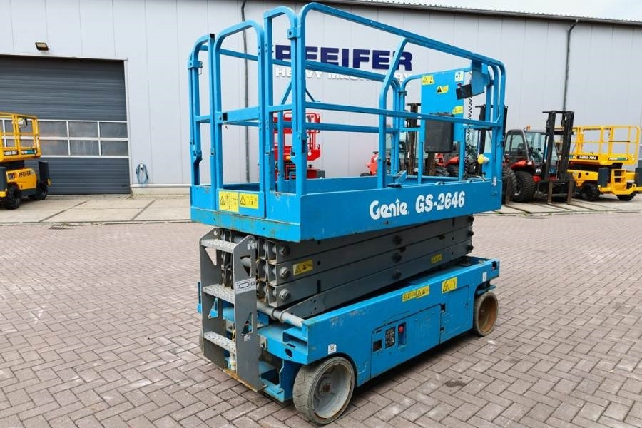 Genie GS2646 Electric, Working Height 9.80m, Capacity 45 - Scissor lift: picture 2 Genie GS2646 Electric, Working Height 9.80m, Capacity 45 - Scissor lift: picture 2