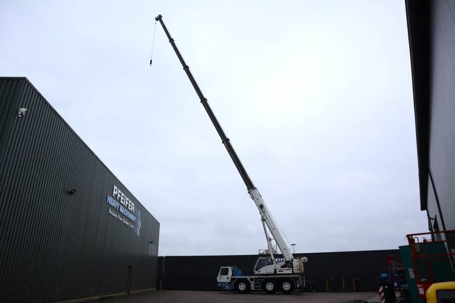 Grove GMK3055 Diesel, 6x6x6, 55t Capacity, 43m Main Boom  - All terrain crane: picture 3 Grove GMK3055 Diesel, 6x6x6, 55t Capacity, 43m Main Boom  - All terrain crane: picture 3