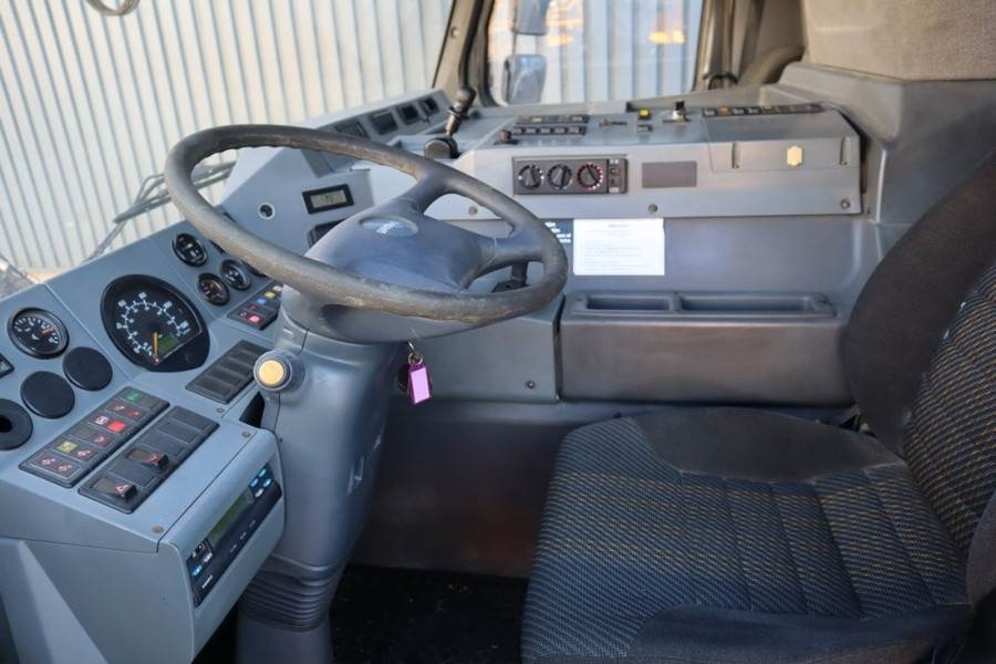 Grove GMK3055 Diesel, 6x6x6, 55t Capacity, 43m Main Boom  - All terrain crane: picture 4 Grove GMK3055 Diesel, 6x6x6, 55t Capacity, 43m Main Boom  - All terrain crane: picture 4