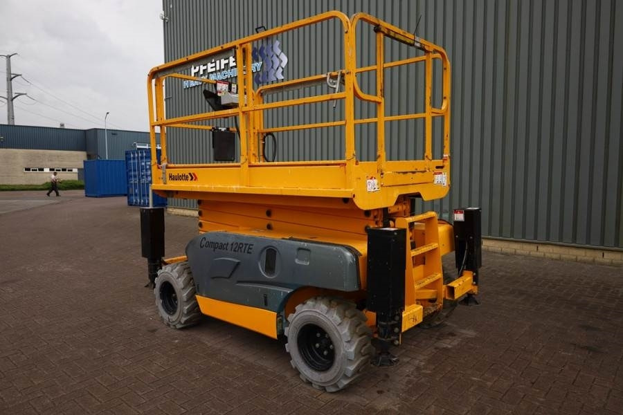 Lease a Haulotte Compact 12RTE Electric, 12m Working Height, 450kg  Haulotte Compact 12RTE Electric, 12m Working Height, 450kg: picture 9