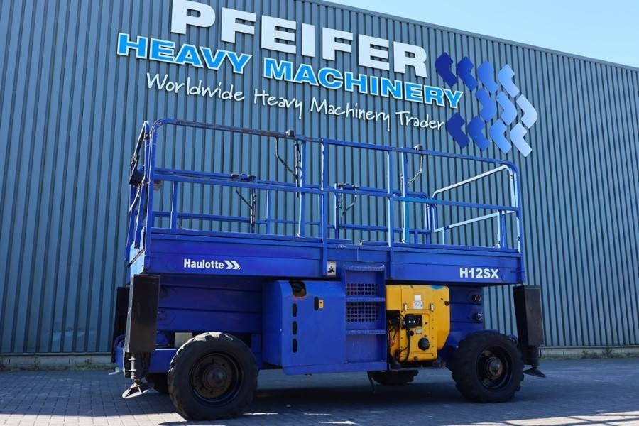 Haulotte H12SX Diesel, 4x4 Drive, 12m Working Height, 700kg - Scissor lift: picture 1 Haulotte H12SX Diesel, 4x4 Drive, 12m Working Height, 700kg - Scissor lift: picture 1