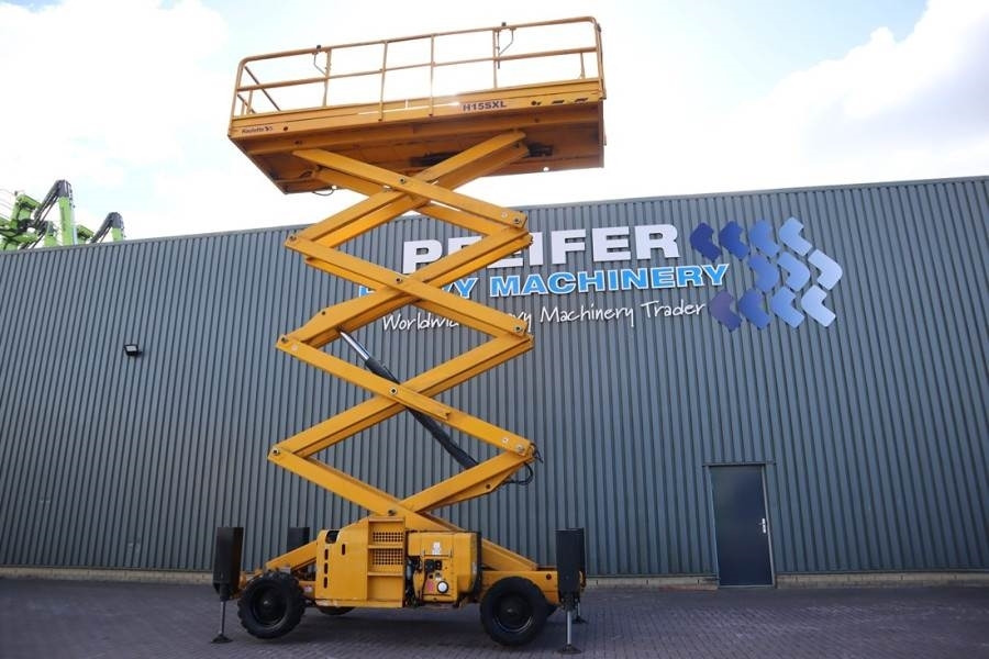 Haulotte H15SXL Diesel, 4x4 Drive, 15m Working Height, 500k - Scissor lift: picture 2 Haulotte H15SXL Diesel, 4x4 Drive, 15m Working Height, 500k - Scissor lift: picture 2