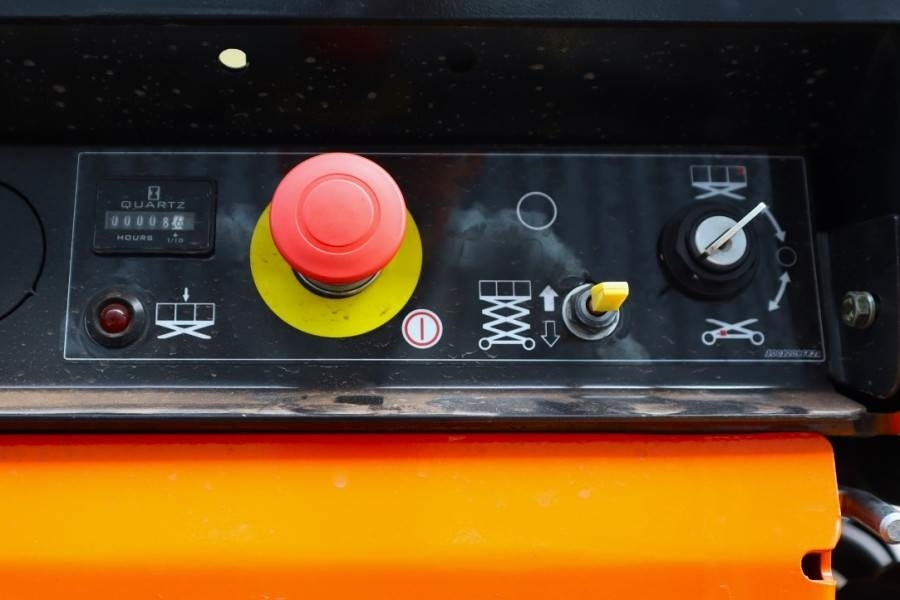 JLG AE1932 Unused, All Electric, 7.6m Working Height, - Scissor lift: picture 4 JLG AE1932 Unused, All Electric, 7.6m Working Height, - Scissor lift: picture 4