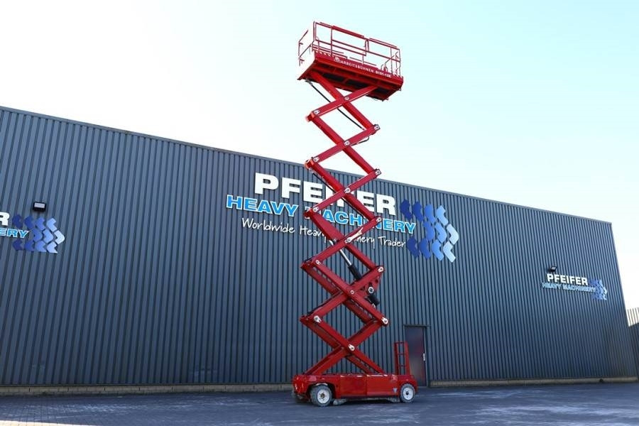 PB LIFT S151-12E Electric, 15m Working Height, 550kg  - Scissor lift: picture 3 PB LIFT S151-12E Electric, 15m Working Height, 550kg  - Scissor lift: picture 3