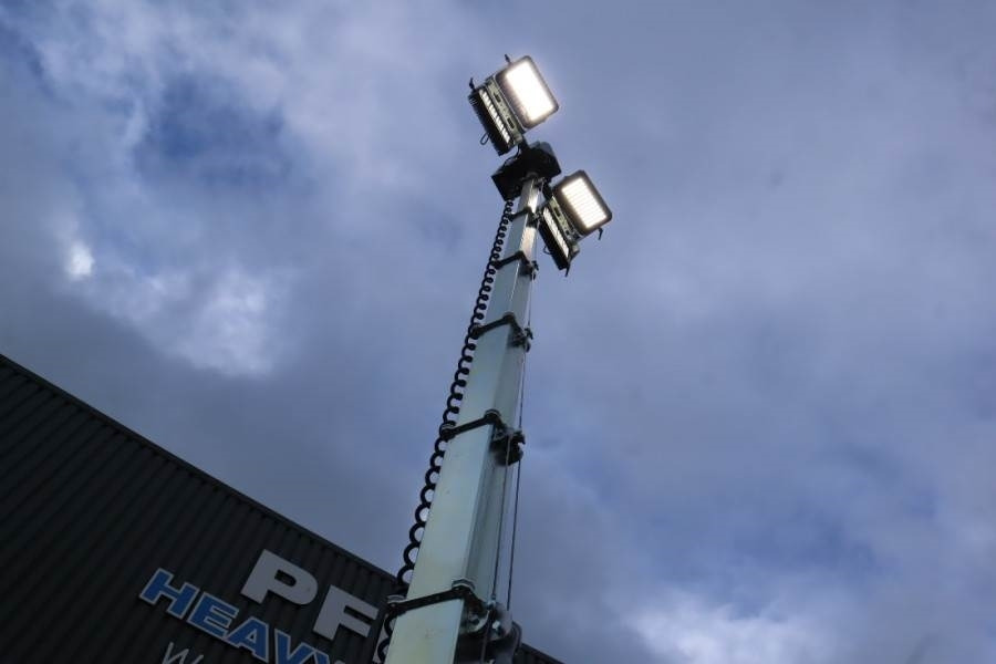 Trime X-BOX 4x320W Valid inspection, *Guarantee! H - Lighting tower: picture 4 Trime X-BOX 4x320W Valid inspection, *Guarantee! H - Lighting tower: picture 4