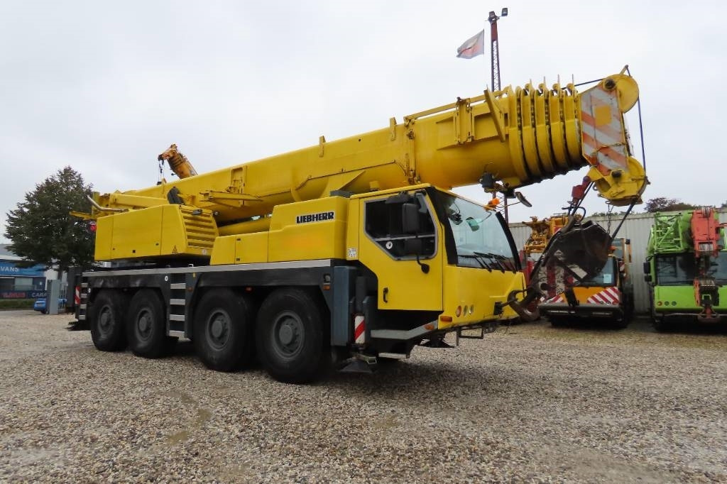 Liebherr LTM 1100-4.1 - All terrain crane: picture 2 Liebherr LTM 1100-4.1 - All terrain crane: picture 2