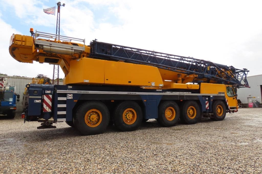Liebherr LTM 1200-5.1  - All terrain crane: picture 3 Liebherr LTM 1200-5.1  - All terrain crane: picture 3