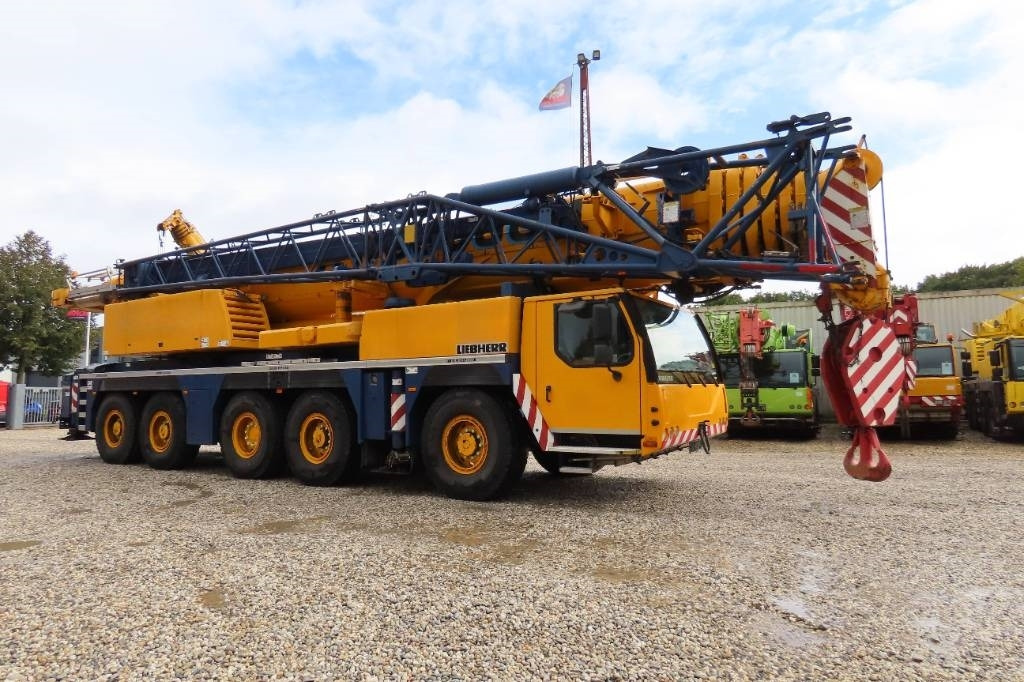 Liebherr LTM 1200-5.1  - All terrain crane: picture 2 Liebherr LTM 1200-5.1  - All terrain crane: picture 2