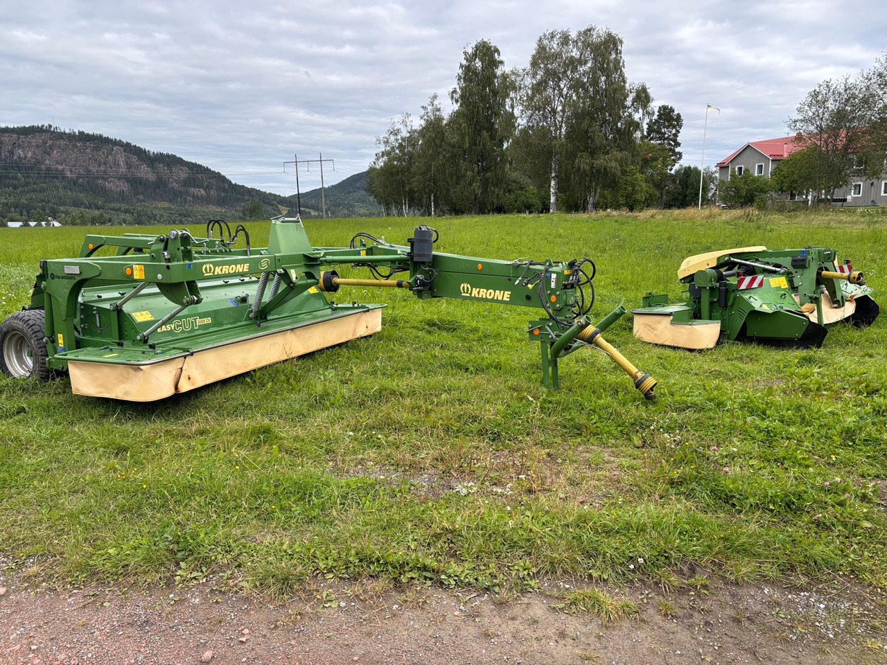Krone Easy Cut 3600 CV & Easy Cut F 360 CV - Flail mower/ Mulcher: picture 1 Krone Easy Cut 3600 CV & Easy Cut F 360 CV - Flail mower/ Mulcher: picture 1
