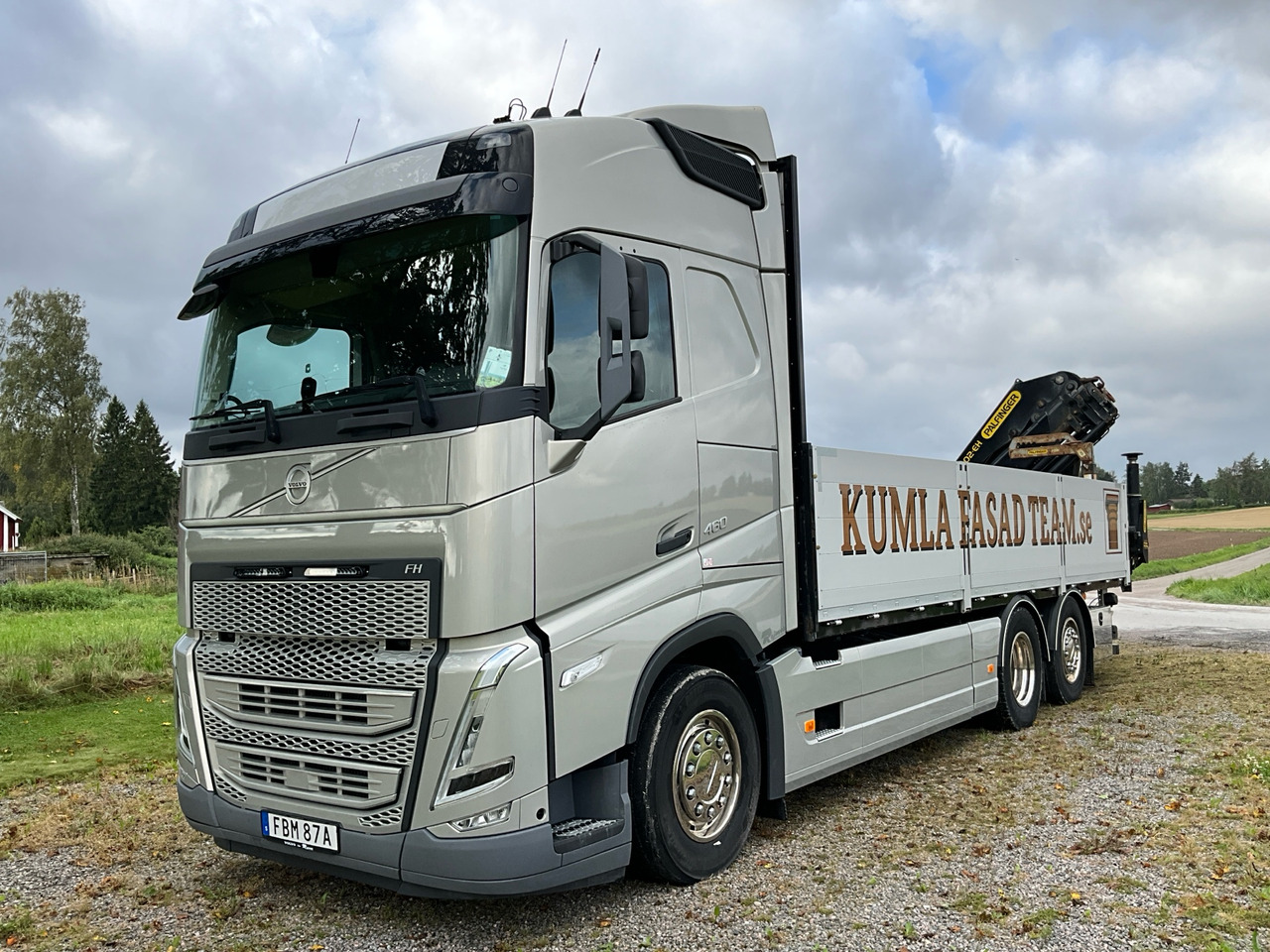 Volvo FH 6x2 - Crane truck: picture 1 Volvo FH 6x2 - Crane truck: picture 1