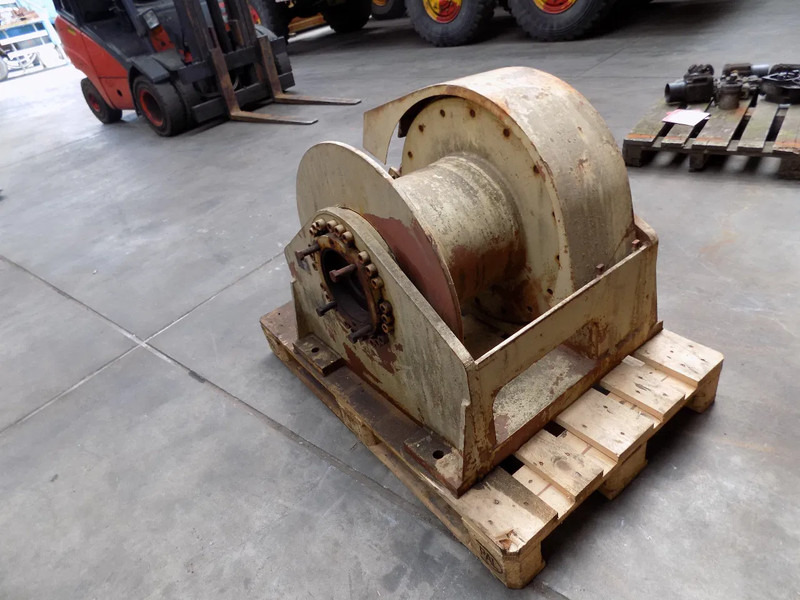 Lier-winch puls lier-puls winch met vrije val - Drilling rig: picture 3 Lier-winch puls lier-puls winch met vrije val - Drilling rig: picture 3