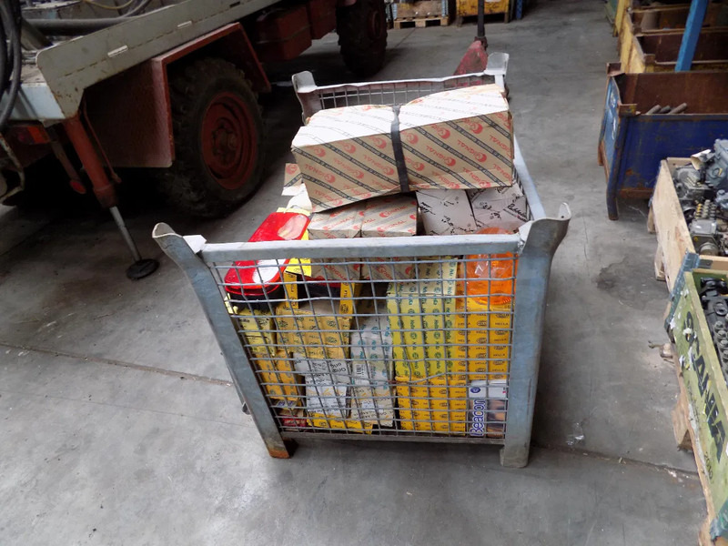 Verlichting voor truck en trailer HELLA VERLICHTING truck en trailer - Tail light: picture 4 Verlichting voor truck en trailer HELLA VERLICHTING truck en trailer - Tail light: picture 4