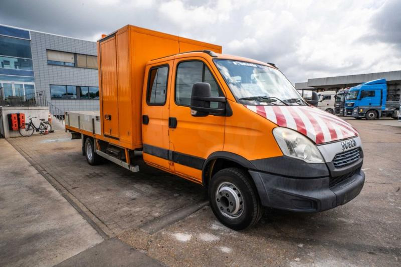 Iveco DAILY 70C17 - Flatbed van: picture 2 Iveco DAILY 70C17 - Flatbed van: picture 2