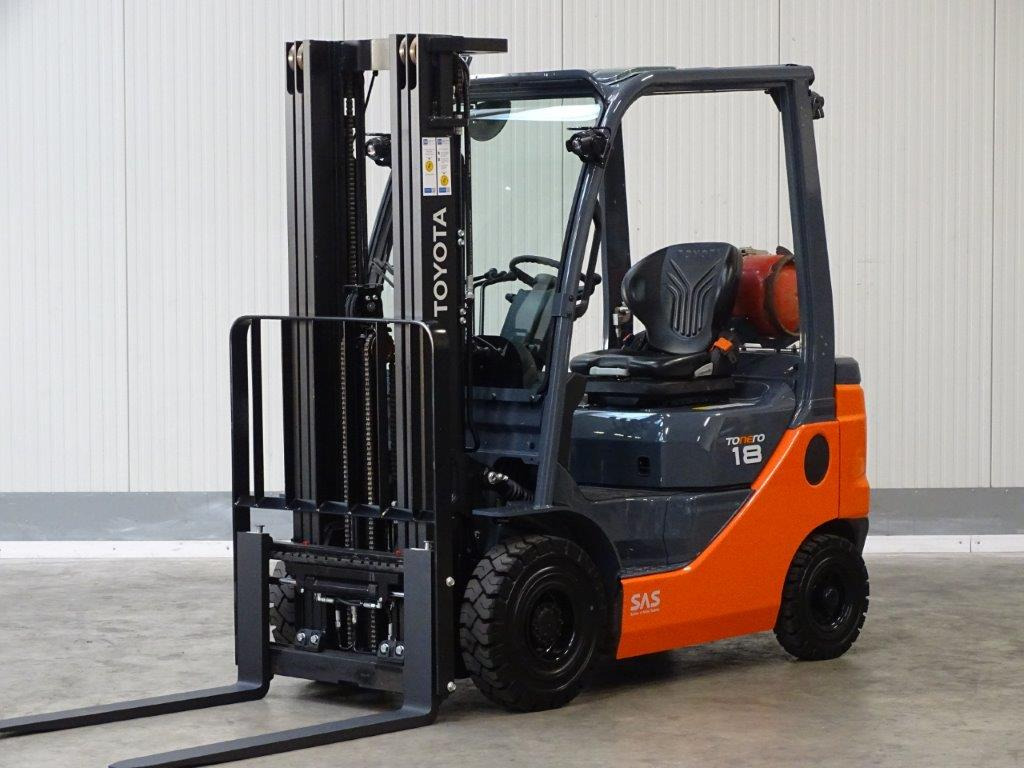 Toyota 02-8FGF18 - DEMO - TRIPLEX - Forklift: picture 1 Toyota 02-8FGF18 - DEMO - TRIPLEX - Forklift: picture 1