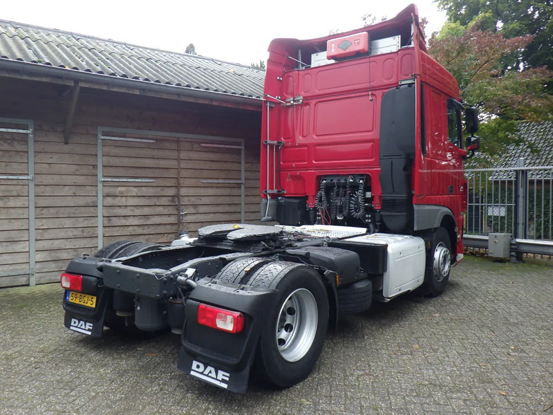 DAF XF 440 8 Tons vooras / Standairco / Standkachel - Tractor unit: picture 3 DAF XF 440 8 Tons vooras / Standairco / Standkachel - Tractor unit: picture 3