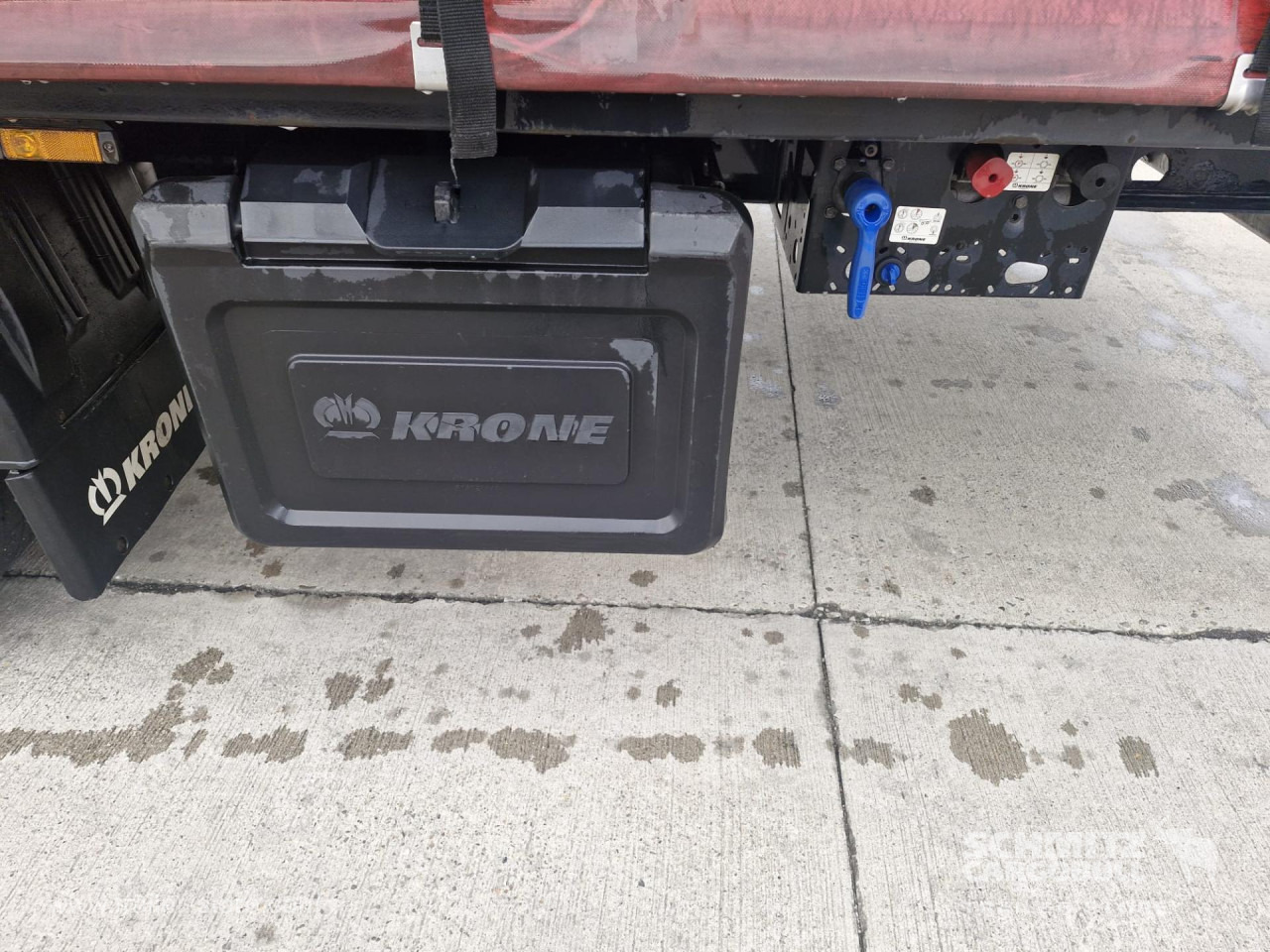 KRONE Curtainsider Mega - Curtainsider semi-trailer: picture 3 KRONE Curtainsider Mega - Curtainsider semi-trailer: picture 3