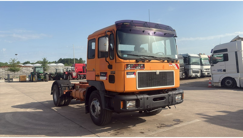 MAN 18.224 (MANUAL PUMP / MANUAL GEARBOX) - Cab chassis truck: picture 3 MAN 18.224 (MANUAL PUMP / MANUAL GEARBOX) - Cab chassis truck: picture 3