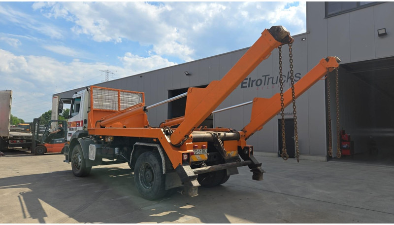 Mercedes-Benz Atego 1823 (BIG AXLE / STEEL SUSP. / LAMES / BOITE MANUELLE / MANUAL GETRIEBE) - Container transporter/ Swap body truck: picture 5 Mercedes-Benz Atego 1823 (BIG AXLE / STEEL SUSP. / LAMES / BOITE MANUELLE / MANUAL GETRIEBE) - Container transporter/ Swap body truck: picture 5