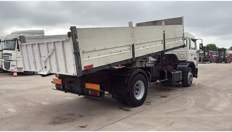 Renault G 230 Manager (POMPE MANUELLE / LAMES / STEEL SUSP. / MANUAL PUMP) - Tipper: picture 5 Renault G 230 Manager (POMPE MANUELLE / LAMES / STEEL SUSP. / MANUAL PUMP) - Tipper: picture 5