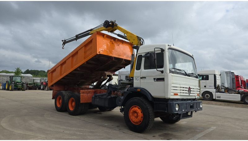 Renault G 300 Manager (POMPE MANUELLE / GRUE COPMA 90.2 / LAMES / 6X4 / GRAND PONT) - Tipper, Crane truck: picture 3 Renault G 300 Manager (POMPE MANUELLE / GRUE COPMA 90.2 / LAMES / 6X4 / GRAND PONT) - Tipper, Crane truck: picture 3