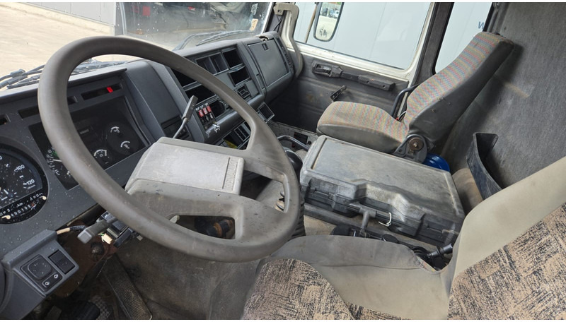 Tipper, Crane truck Renault G 300 Manager (POMPE MANUELLE / GRUE COPMA 90.2 / LAMES / 6X4 / GRAND PONT): picture 15