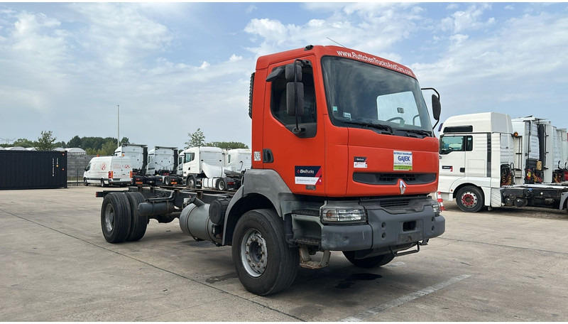 Renault Kerax 370 (GRAND PONT / LAMES / PROPRE / BOITE MANUELLE / STEEL SUSP.) - Cab chassis truck: picture 2 Renault Kerax 370 (GRAND PONT / LAMES / PROPRE / BOITE MANUELLE / STEEL SUSP.) - Cab chassis truck: picture 2