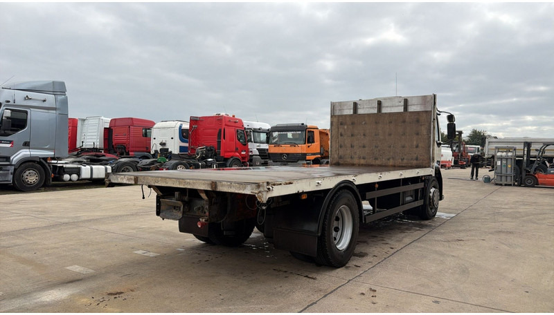 Renault Midlum 270 (18 TONNES / BOITE MANUELLE / MANUAL GEARBOX / GOOD CONDITION) - Dropside/ Flatbed truck: picture 5 Renault Midlum 270 (18 TONNES / BOITE MANUELLE / MANUAL GEARBOX / GOOD CONDITION) - Dropside/ Flatbed truck: picture 5