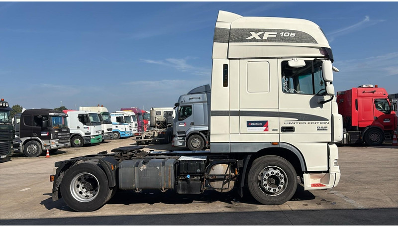 DAF 105 XF 410 (BOITE MANUELLE / MANUAL GEARBOX) - Tractor unit: picture 4 DAF 105 XF 410 (BOITE MANUELLE / MANUAL GEARBOX) - Tractor unit: picture 4