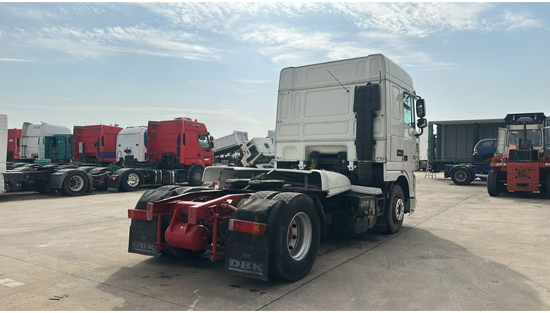 DAF 105 XF 460 (BOITE MANUELLE / MANUAL GEARBOX / GOOD CONDITION) - Tractor unit: picture 4 DAF 105 XF 460 (BOITE MANUELLE / MANUAL GEARBOX / GOOD CONDITION) - Tractor unit: picture 4