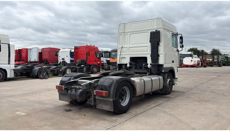 DAF 95 XF 430 (EURO 3 / BOITE MANUELLE / MANUAL GEARBOX) - Tractor unit: picture 5 DAF 95 XF 430 (EURO 3 / BOITE MANUELLE / MANUAL GEARBOX) - Tractor unit: picture 5