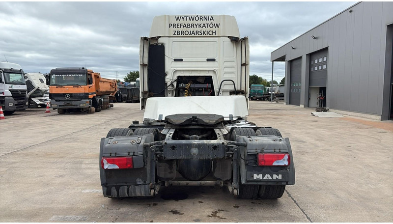 MAN TGA 18.430 (PTO / POMPE HYDRAULIQUE / MANUAL GEARBOX / BOITE MANUELLE / HYDRAULIC PUMP) - Tractor unit: picture 5 MAN TGA 18.430 (PTO / POMPE HYDRAULIQUE / MANUAL GEARBOX / BOITE MANUELLE / HYDRAULIC PUMP) - Tractor unit: picture 5