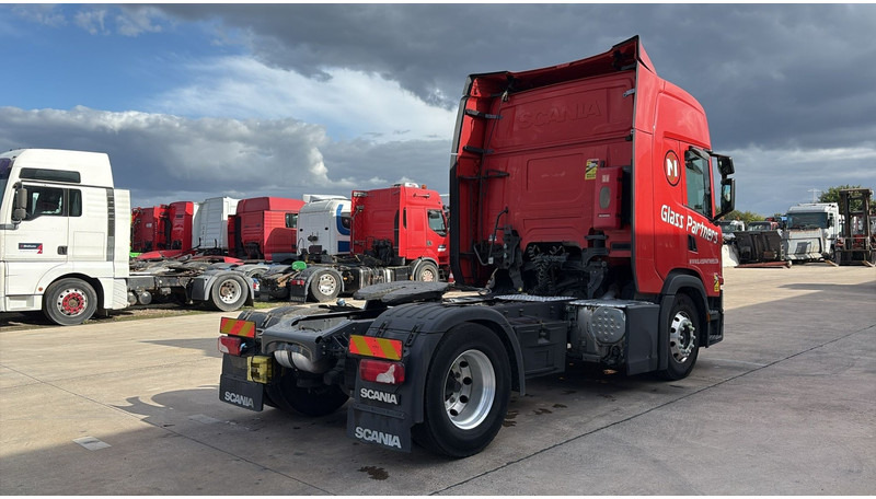 Scania G 450 (PERFECT CONDITION / RETARDER / FULL SPOILERS) - Tractor unit: picture 4 Scania G 450 (PERFECT CONDITION / RETARDER / FULL SPOILERS) - Tractor unit: picture 4