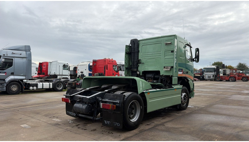 Volvo FH 12.380 (BOITE MANUELLE / MANUAL GEARBOX) - Tractor unit: picture 4 Volvo FH 12.380 (BOITE MANUELLE / MANUAL GEARBOX) - Tractor unit: picture 4