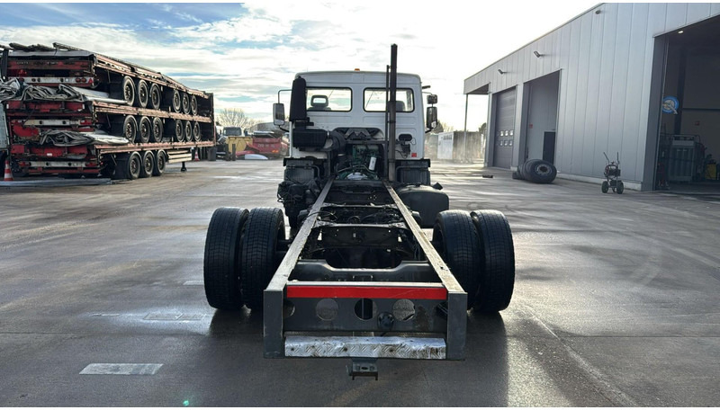 Volvo FL 220 (BELGIAN TRUCK / CAMION BELGE / MANUAL GEARBOX / BOITE MANUELLE) - Cab chassis truck: picture 5 Volvo FL 220 (BELGIAN TRUCK / CAMION BELGE / MANUAL GEARBOX / BOITE MANUELLE) - Cab chassis truck: picture 5