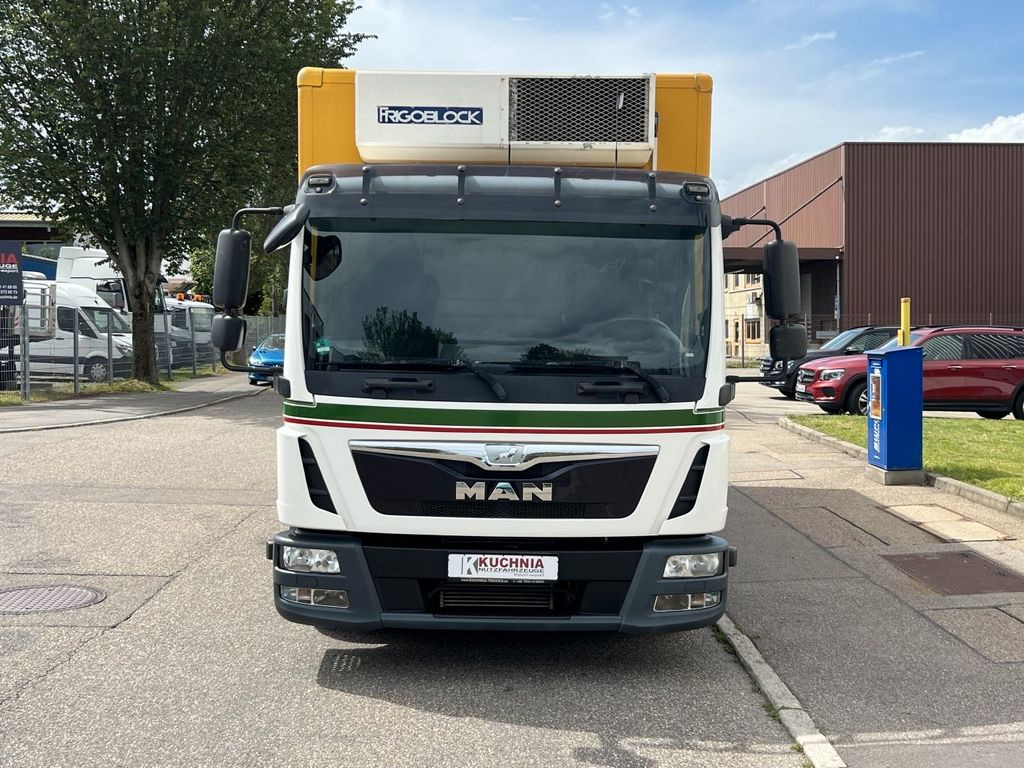 MAN TGL 8.220 Kühlkoffer 5,26m LBW Klima Luftgef. MAN TGL 8.220 Kühlkoffer 5,26m LBW Klima Luftgef. - Refrigerated van: picture 2 MAN TGL 8.220 Kühlkoffer 5,26m LBW Klima Luftgef. MAN TGL 8.220 Kühlkoffer 5,26m LBW Klima Luftgef. - Refrigerated van: picture 2