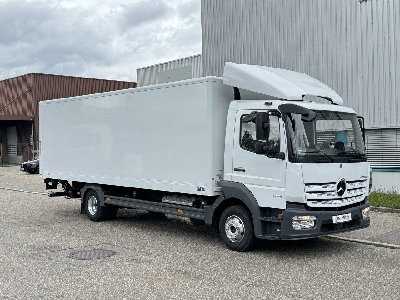 Mercedes-Benz Atego 824L Koffer 7,1m LBW Klima Diff. Sperre - Box van: picture 3 Mercedes-Benz Atego 824L Koffer 7,1m LBW Klima Diff. Sperre - Box van: picture 3