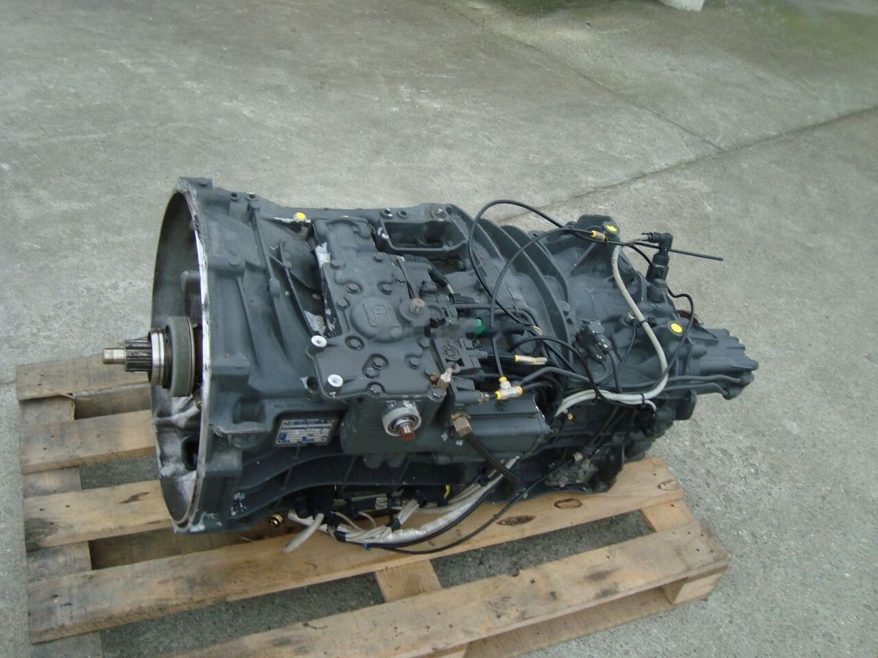 DAF 12S2330TD DAF XF 106 105 - Gearbox for Truck: picture 1 DAF 12S2330TD DAF XF 106 105 - Gearbox for Truck: picture 1