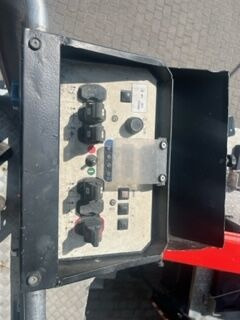 Truck mounted aerial platform Nissan NT400: picture 16 Truck mounted aerial platform Nissan NT400: picture 16