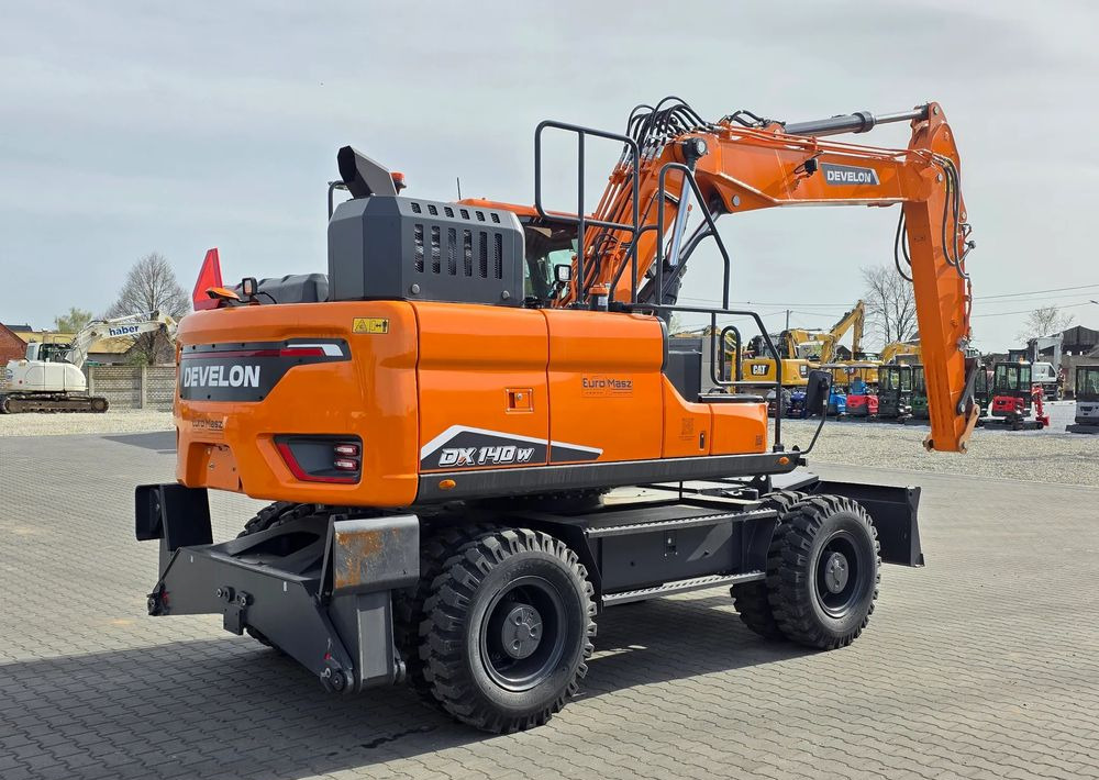 Doosan NOWY Develon DX 140W-7, PODPORY + PŁUG - Wheel excavator: picture 5 Doosan NOWY Develon DX 140W-7, PODPORY + PŁUG - Wheel excavator: picture 5