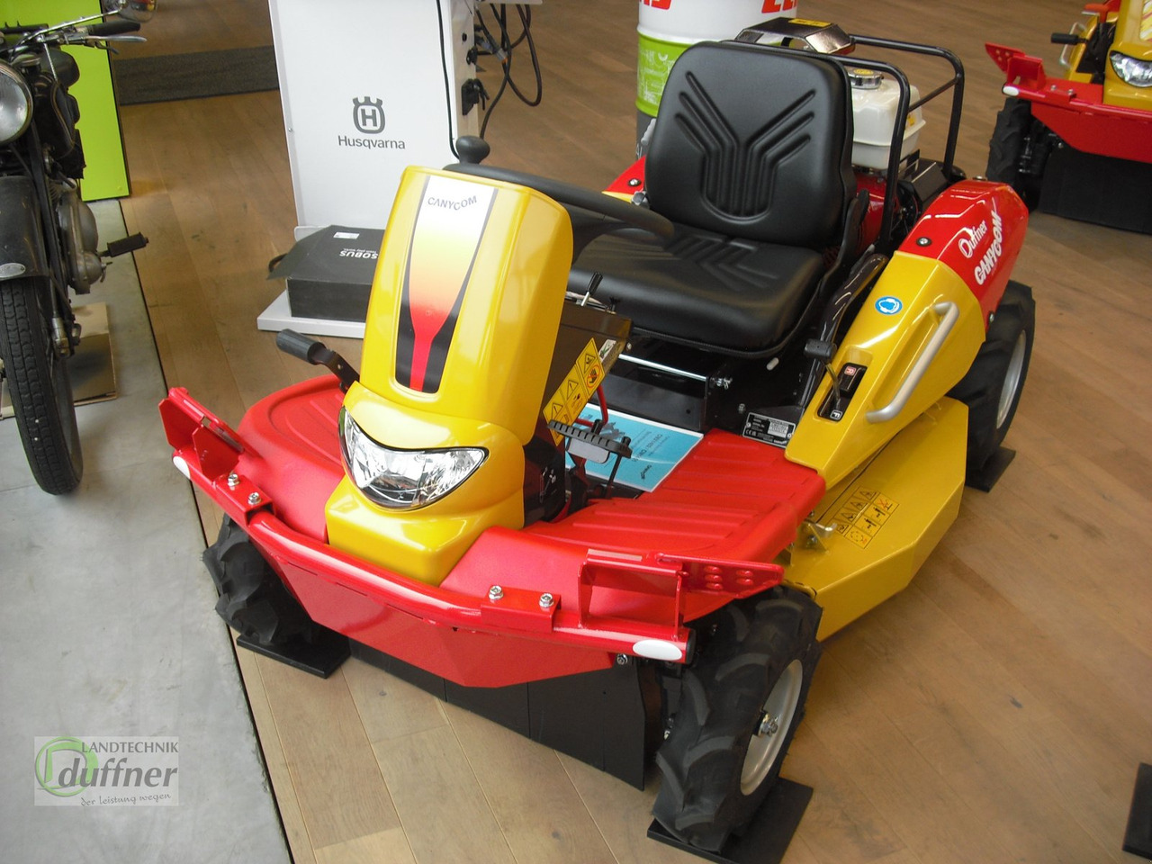 Canycom CMX 1402 - Garden mower: picture 1 Canycom CMX 1402 - Garden mower: picture 1