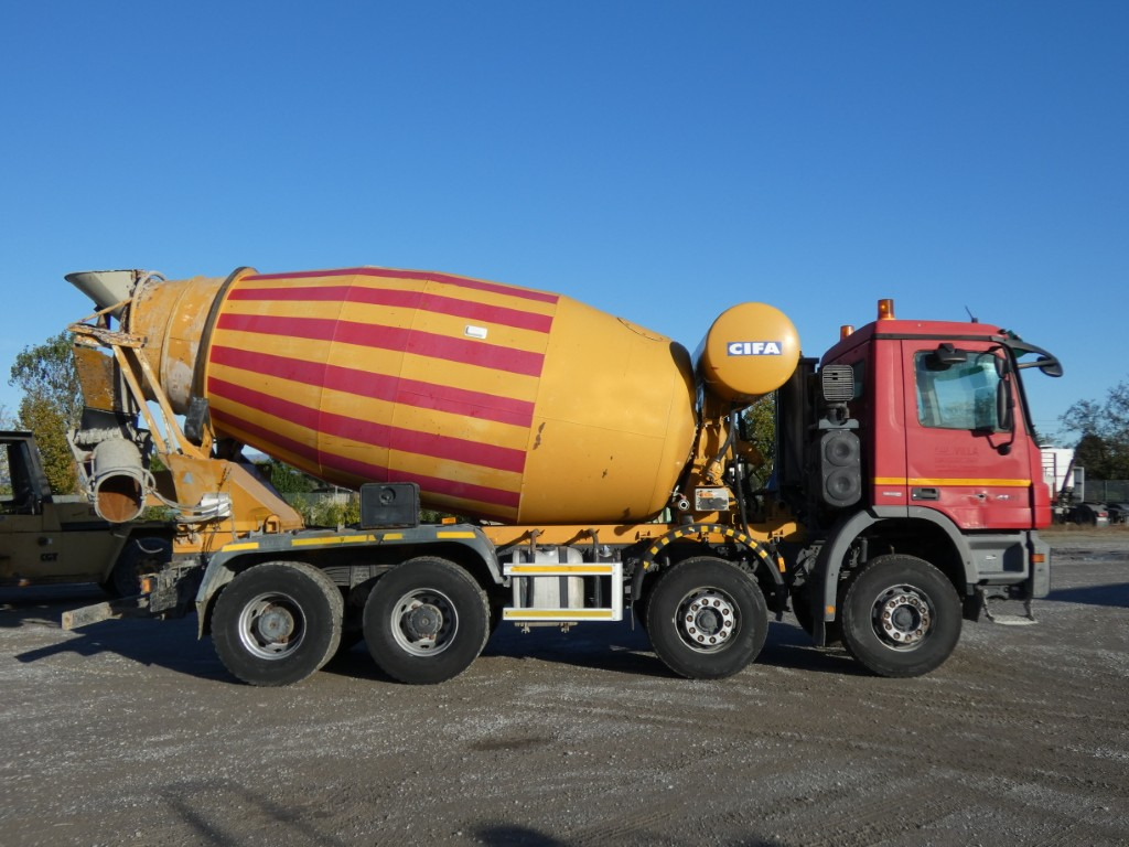 MERCEDES ACTROS 4141B CIFA RY1300 - Concrete mixer truck: picture 4 MERCEDES ACTROS 4141B CIFA RY1300 - Concrete mixer truck: picture 4