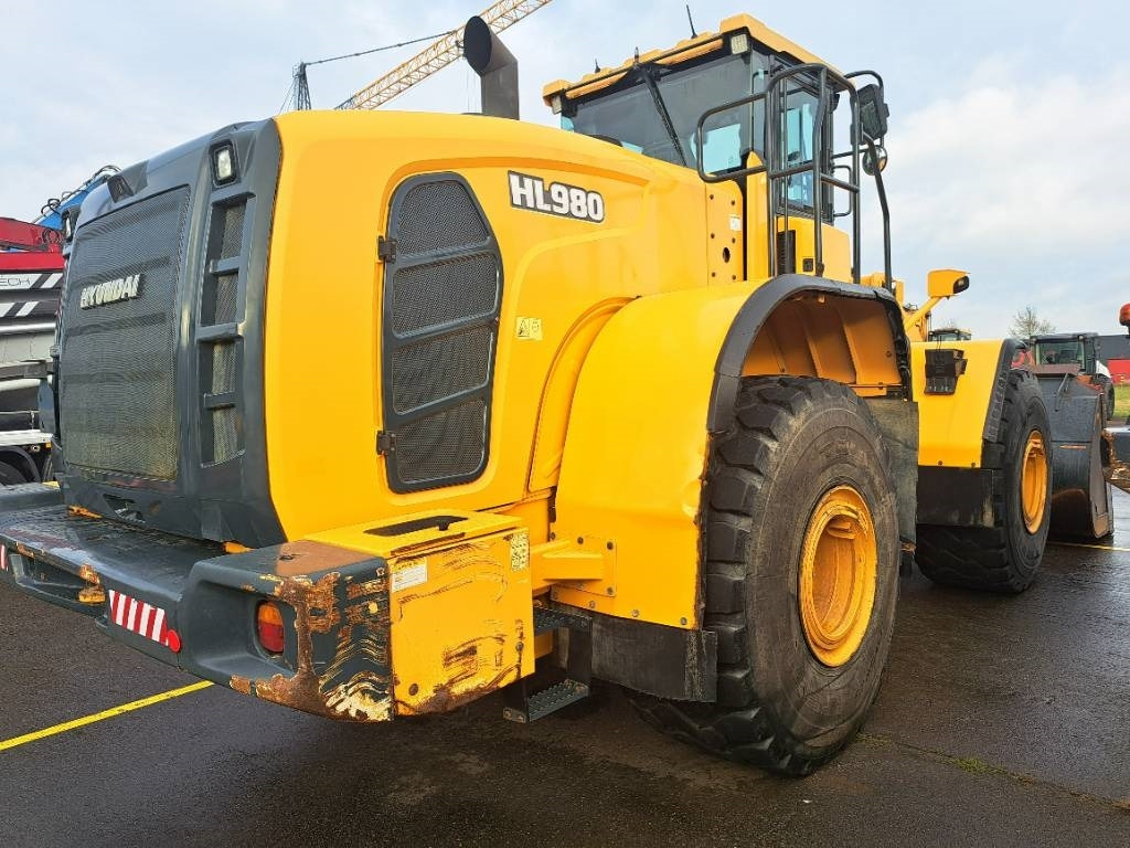 Hyundai HL980 - Wheel loader: picture 5 Hyundai HL980 - Wheel loader: picture 5