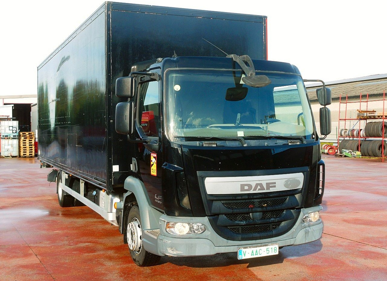 DAF LF 180 12 MEUBEL KOFFER LBW LUFT FEDERUNG AIRCO - Box truck: picture 1 DAF LF 180 12 MEUBEL KOFFER LBW LUFT FEDERUNG AIRCO - Box truck: picture 1