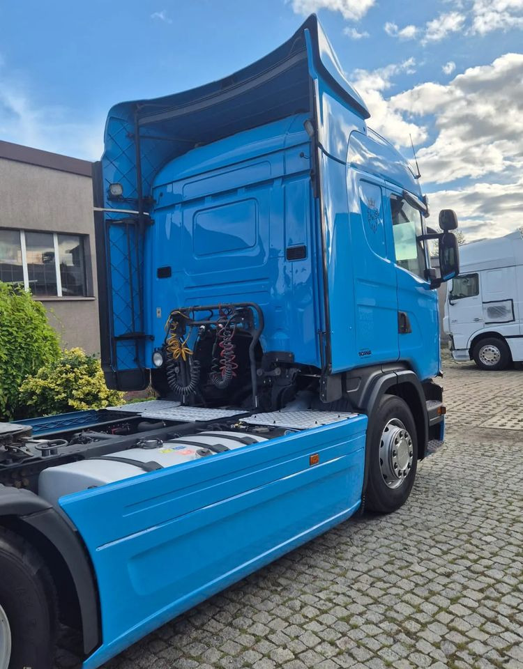 Tractor unit Scania R410: picture 12